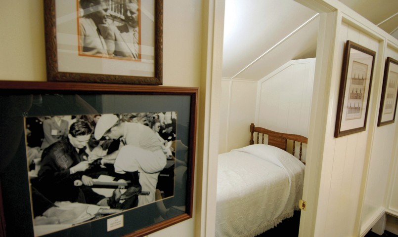 The Crow’s Nest is a modest suite of four ‘rooms’ behind partitions, all off a central living room