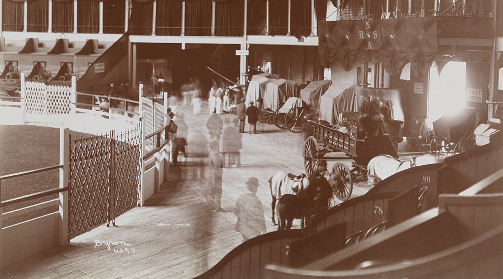 A horse show from the 1890s in Garden I
