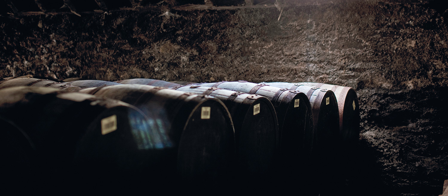 Lagavulin’s whisky in oak-cask maturation