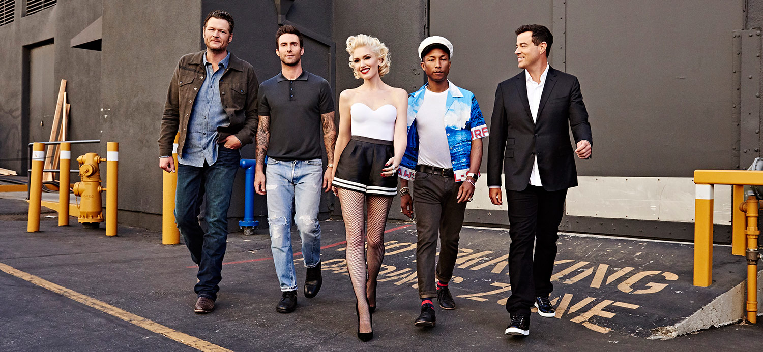 Carson with the cast of THE VOICE